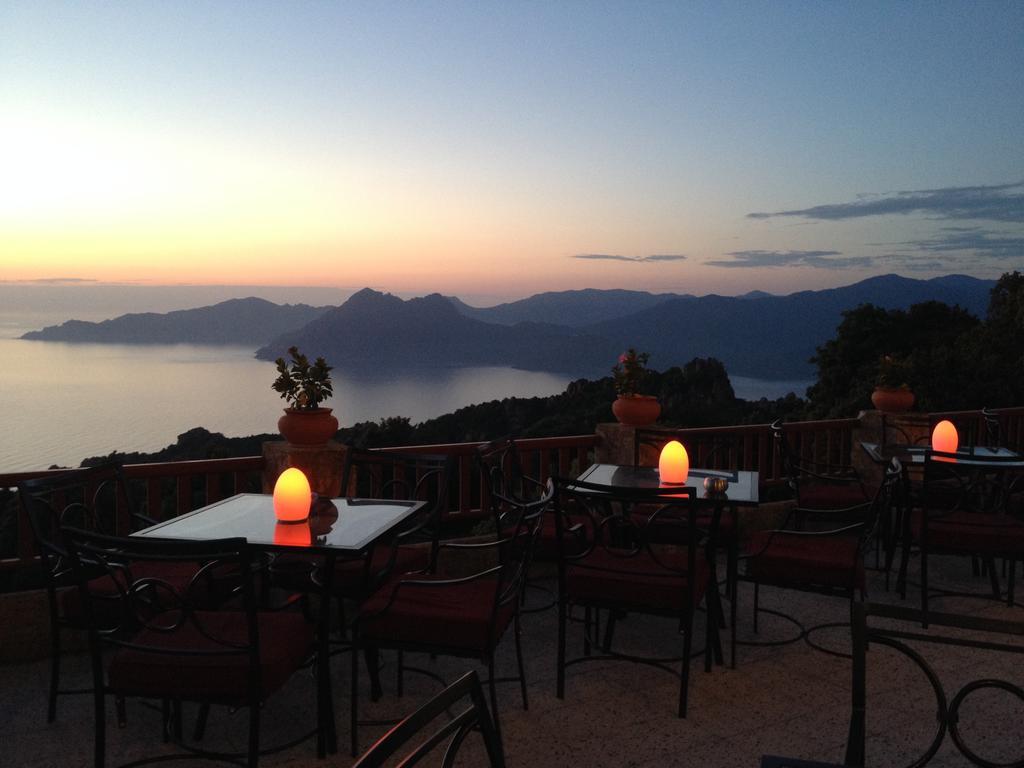 Hotel Les Roches Rouges П'яна Екстер'єр фото